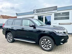 Attitude black mc. Gebraucht 2022 Toyota Land Cruiser Executive SUV | 61.900 € (Guter Preis)