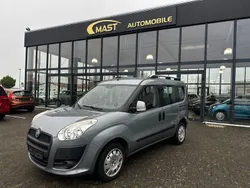 Grau Gebraucht 2011 Fiat Doblò Dynamic Van / Kleinbus | 9.480 €