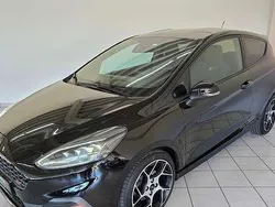 Schwarz metallic Gebraucht 2018 Ford Fiesta ST Kleinwagen | 17.920 € (Fairer Preis)