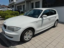Weiß Gebraucht 2009 BMW 116 Kleinwagen | 1.800 €