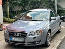 Grau Gebraucht 2005 Audi A4 Limousine | 3.200 € (Guter Preis)