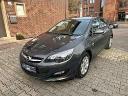 Grau Gebraucht 2014 Opel Astra Energy Limousine | 7.490 € (Fairer Preis)