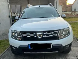 Weiß Gebraucht 2015 Dacia Duster SUV | 7.400 € (Fairer Preis)