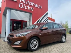 Hazel brown / met Gebraucht 2013 Hyundai i30 Kombi | 9.490 € (Etwas zu teuer)