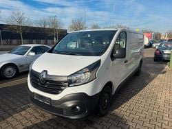 Weiß Gebraucht 2019 Renault Trafic Komfort Van / Kleinbus | 8.900 € (Guter Preis)