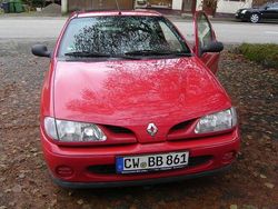 Rot Gebraucht 1998 Renault Mégane Coupé Coupé | 700 €