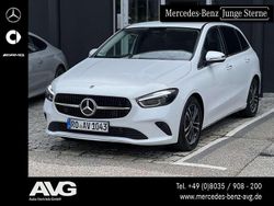 Digitalweiß Gebraucht 2024 Mercedes B200 Progressive Van / Kleinbus | 32.800 € (Fairer Preis)