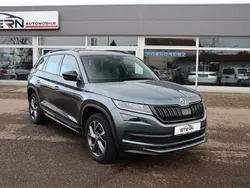 Quarzgrau metallic Gebraucht 2021 Skoda Kodiaq SportLine SUV | 28.990 € (Fairer Preis)