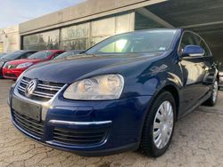 Blau Gebraucht 2005 VW Jetta Comfortline Limousine | 4.750 € (Teuer)
