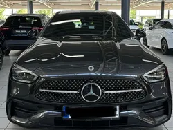 Grau Gebraucht 2023 Mercedes C300e AMG Kombi | 48.400 € (Etwas zu teuer)