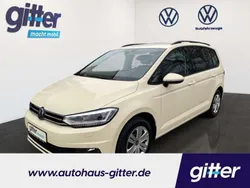 Hellelfenbein Neu 2025 VW Touran Van / Kleinbus | 37.598 € (Guter Preis)