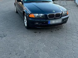 Blau Gebraucht 2001 BMW 316 Limousine | 3.500 € (Fairer Preis)