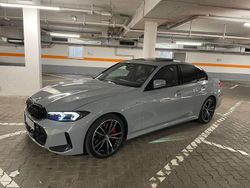 Grau Gebraucht 2024 BMW 330 M Sport Limousine | 44.500 € (Fairer Preis)