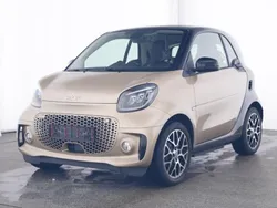(gold beige (metallic)) Neu 2024 Smart ForTwo Electric Drive Exclusive Coupé | 19.666 € (Teuer)