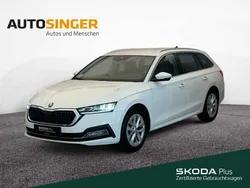 Candyweiss Gebraucht 2023 Skoda Octavia Style Kombi | 26.970 € (Fairer Preis)