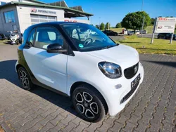 Weiß Gebraucht 2016 Smart ForTwo Coupé Passion Kleinwagen | 7.999 € (Guter Preis)