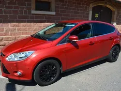 Rot Gebraucht 2011 Ford Focus Titanium Limousine | 6.950 € (Fairer Preis)