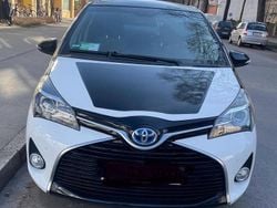 Gebraucht 2017 Toyota Yaris Hybrid Kleinwagen | 10.380 €