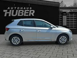 Silber Gebraucht 2024 Skoda Fabia Selection Limousine | 15.999 € (Guter Preis)