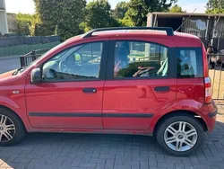 Rot Gebraucht 2006 Fiat Panda Kleinwagen | 3.300 €