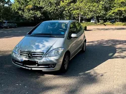 Silber Gebraucht 2009 Mercedes A150 Elegance Limousine | 7.700 € (Etwas zu teuer)