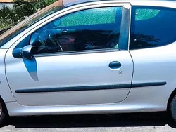 Silber Gebraucht 2001 Peugeot 206 Kleinwagen | 300 € (Guter Preis)