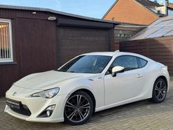 Weiß Gebraucht 2016 Toyota GT86 GT | 24.900 € (Fairer Preis)