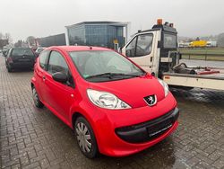 Rot Gebraucht 2008 Peugeot 107 Kleinwagen | 990 € (Superpreis)