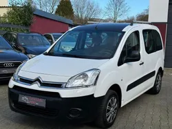 Weiß Gebraucht 2013 Citroën Berlingo Attraction Van / Kleinbus | 4.990 € (Guter Preis)