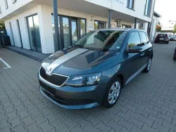 Grau Gebraucht 2016 Skoda Fabia Ambition Limousine | 8.990 € (Guter Preis)