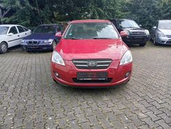 Rot Gebraucht 2009 Kia Ceed EX Limousine | 1.600 € (Superpreis)