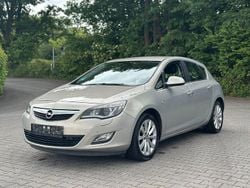 Beige Gebraucht 2010 Opel Astra Cosmo Limousine | 5.200 € (Fairer Preis)