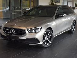 Beige Gebraucht 2022 Mercedes E300 Avantgarde Limousine | 37.990 € (Fairer Preis)