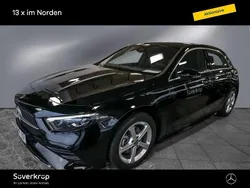 Grau Gebraucht 2024 Mercedes A200 AMG Kombi | 36.950 € (Teuer)