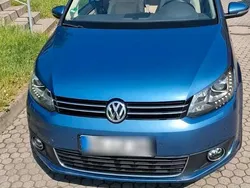 Blau Gebraucht 2012 VW Touran Highline Van / Kleinbus | 7.800 € (Fairer Preis)