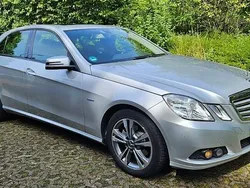 Silber Gebraucht 2010 Mercedes 200 Limousine | 14.900 €