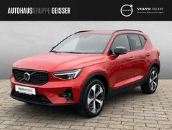 Fusion red Gebraucht 2024 Volvo XC40 Plus SUV | 37.750 € (Teuer)