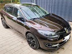 Braun Gebraucht 2016 Renault Mégane III Bose Edition Limousine | 7.999 € (Fairer Preis)