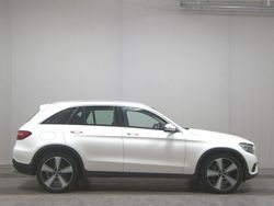 Weiss Gebraucht 2018 Mercedes GLC350 AMG line SUV | 19.180 € (Superpreis)