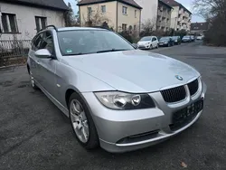 Silber Gebraucht 2005 BMW 330 Kombi | 3.990 € (Superpreis)