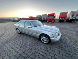 Silber Gebraucht 1997 Mercedes S600 Limousine | 29.900 €