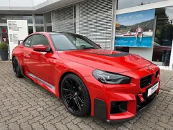 Toronto rot metallic Gebraucht 2023 BMW M2 M Performance Coupé | 75.990 €