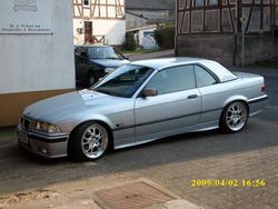 Silber Gebraucht 1995 BMW 320 Cabriolet Cabrio | 6.450 €