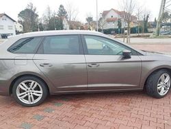 Grau Gebraucht 2015 Seat Leon ST FR Kombi | 8.100 € (Superpreis)