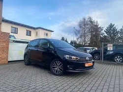 Deep black perleffekt Gebraucht 2017 VW Golf Sportsvan Van / Kleinbus | 15.965 € (Fairer Preis)