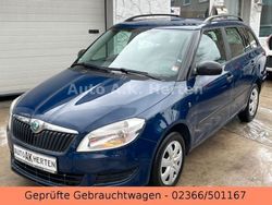 Blau Gebraucht 2011 Skoda Fabia Cool Edition Kleinwagen | 3.500 € (Fairer Preis)