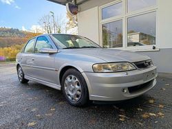 Silber Gebraucht 2002 Opel Vectra Sport Limousine | 1.999 € (Guter Preis)
