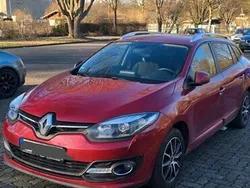 Rot Gebraucht 2015 Renault Mégane GrandTour Kombi | 4.800 €