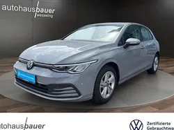 Grau / mondstein grau Gebraucht 2021 VW Golf VIII Life Limousine | 18.980 € (Fairer Preis)