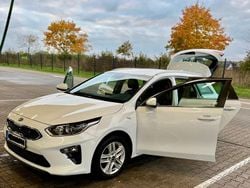 Weiß Gebraucht 2020 Kia Ceed Sportswagon Spirit Kombi | 12.800 € (Guter Preis)